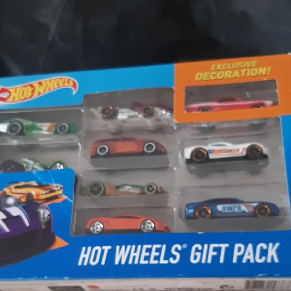Hot Wheels 9 Car Gift Pack